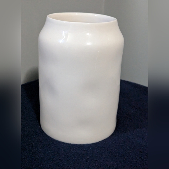 Rae Dunn kitchen utensil holder - Picture 3 of 4